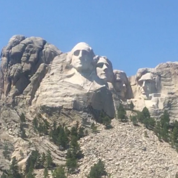 Meet your Posher, Allison - Picture 1 of 1